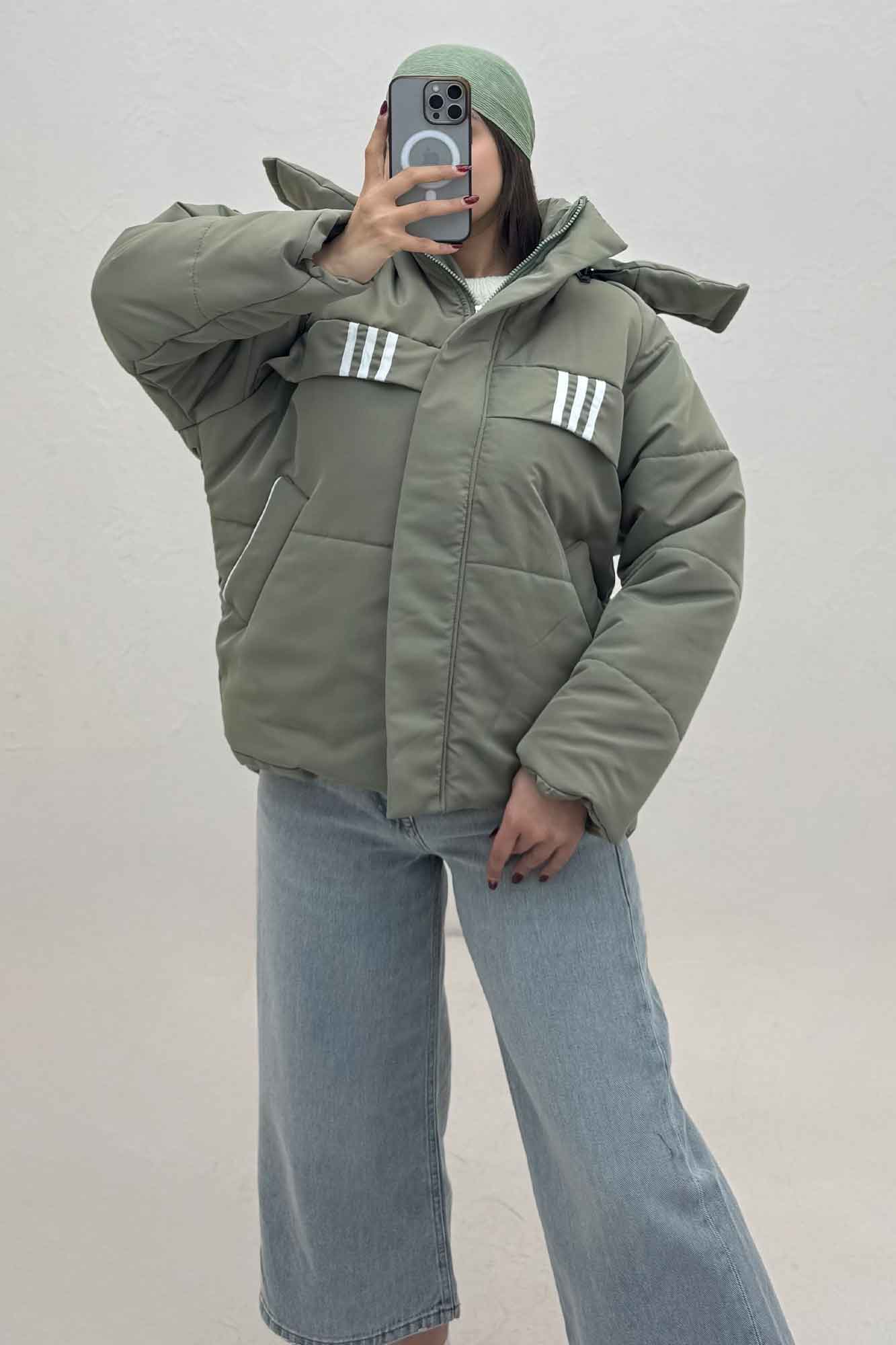 کاپشن کلاه دار پشت بلند