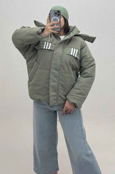 کاپشن کلاه دار پشت بلند