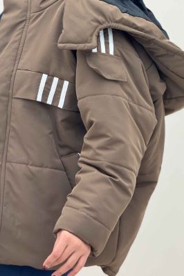 کاپشن کلاه دار پشت بلند