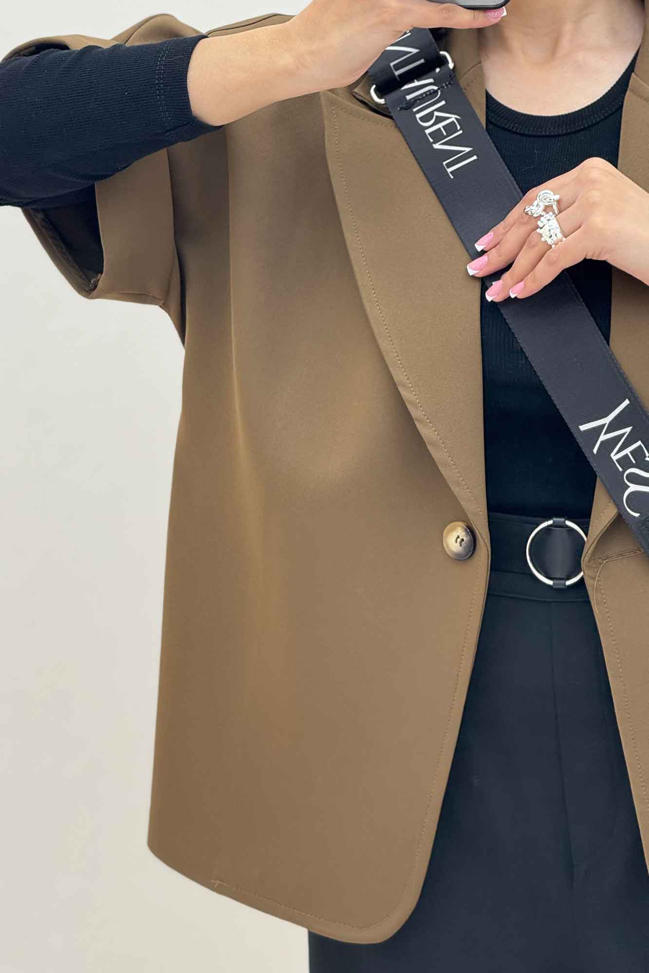 کت مازراتی نیم آستین