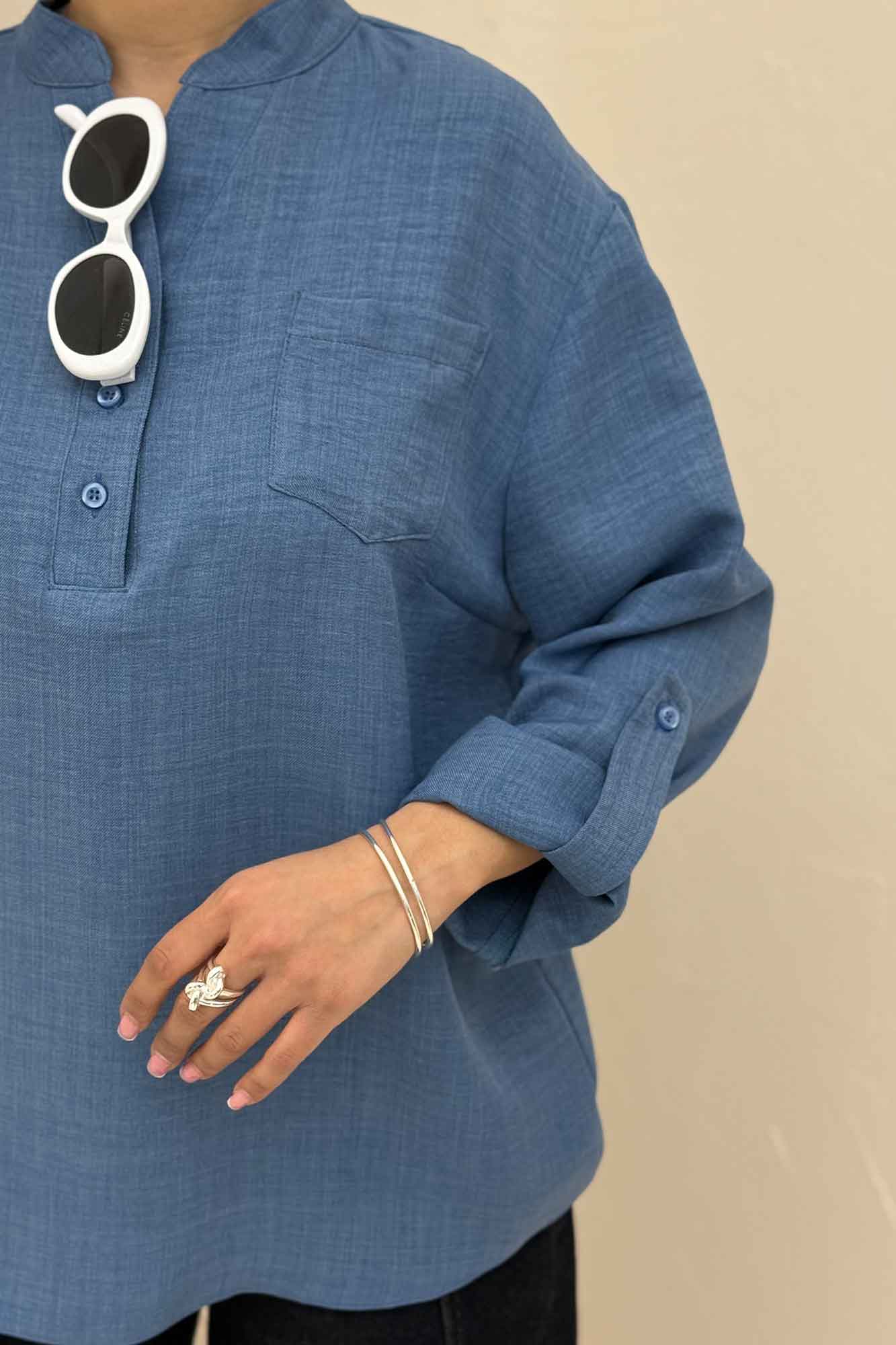 بلوز شانتون یقه بلیطی تک جیب