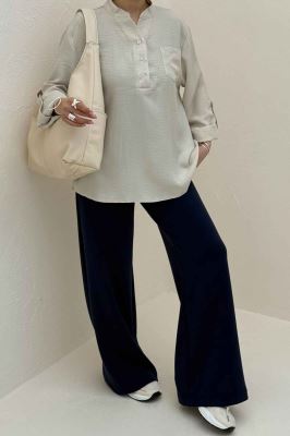 بلوز شانتون یقه بلیطی تک جیب