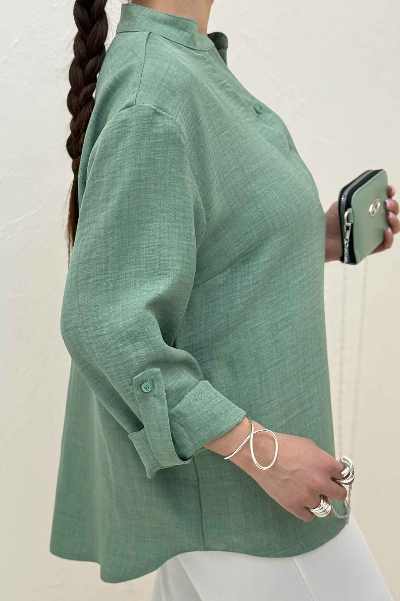 بلوز شانتون یقه بلیطی تک جیب