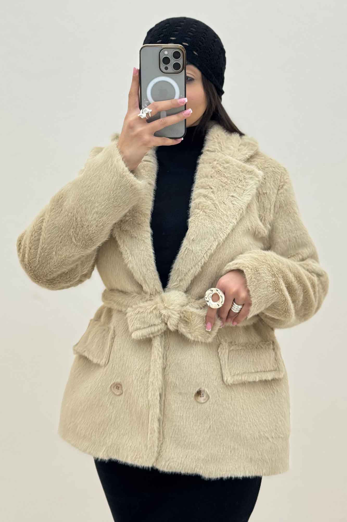 کت پوست آستردار کمربنددار