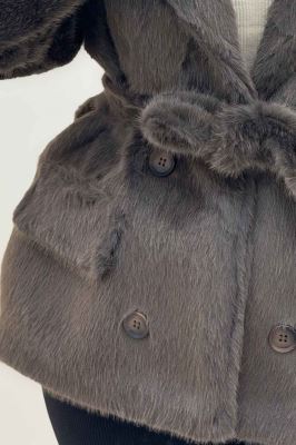 کت پوست آستردار کمربنددار