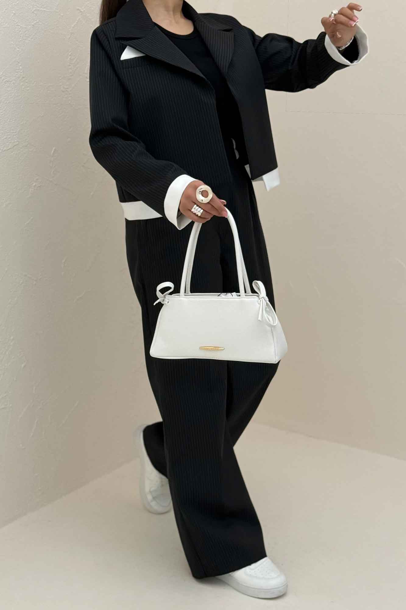 ست کت و شلوار دیپلمات لبه سفید R