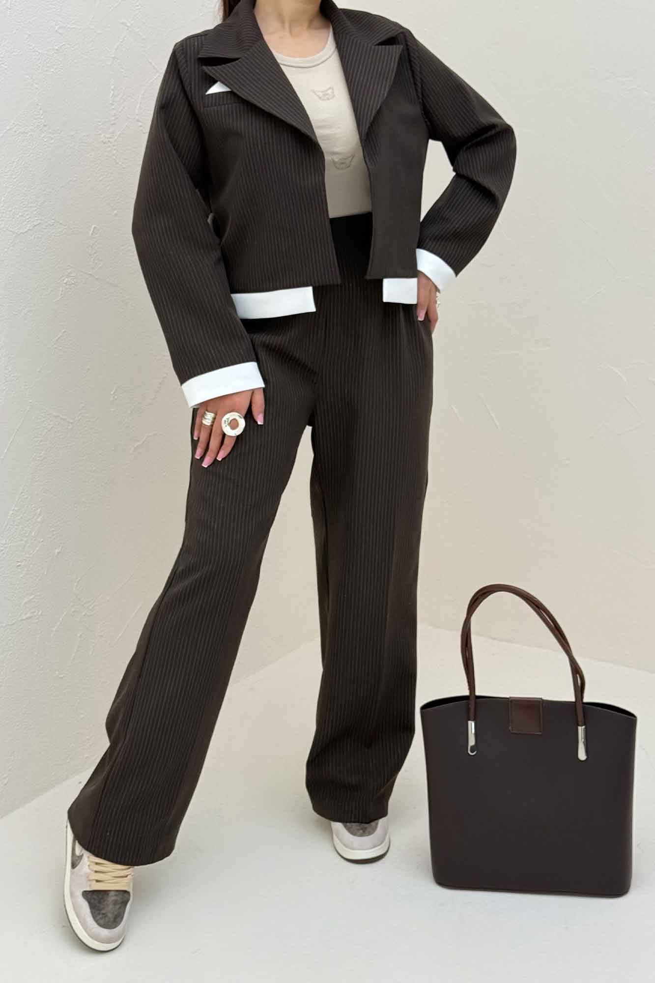 ست کت و شلوار دیپلمات لبه سفید R