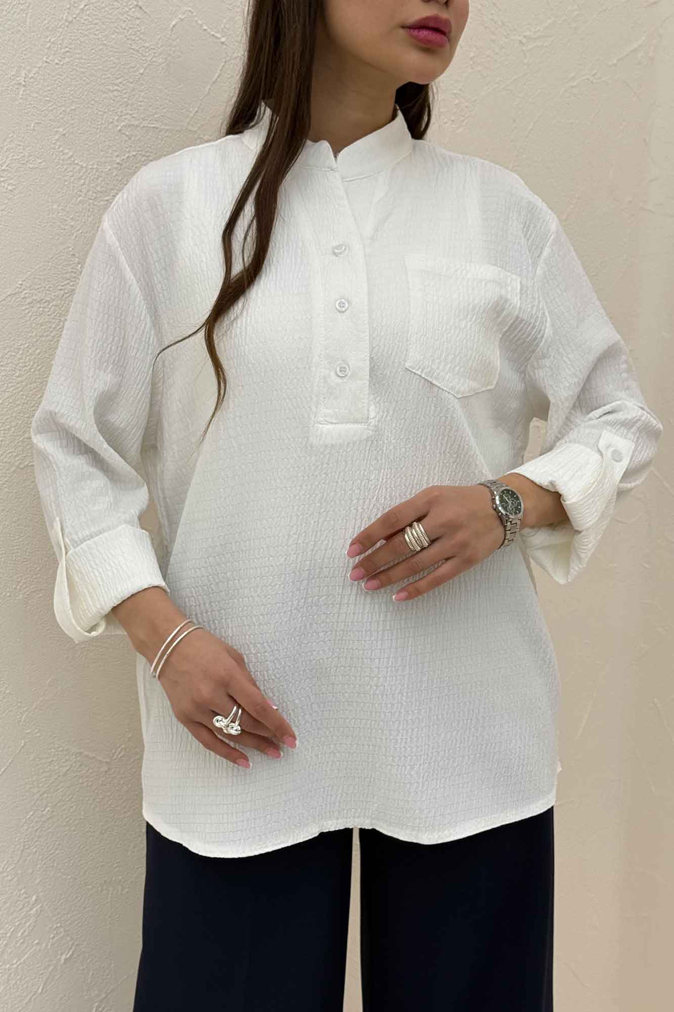 بلوز اطلس یقه بلیطی تک جیب 