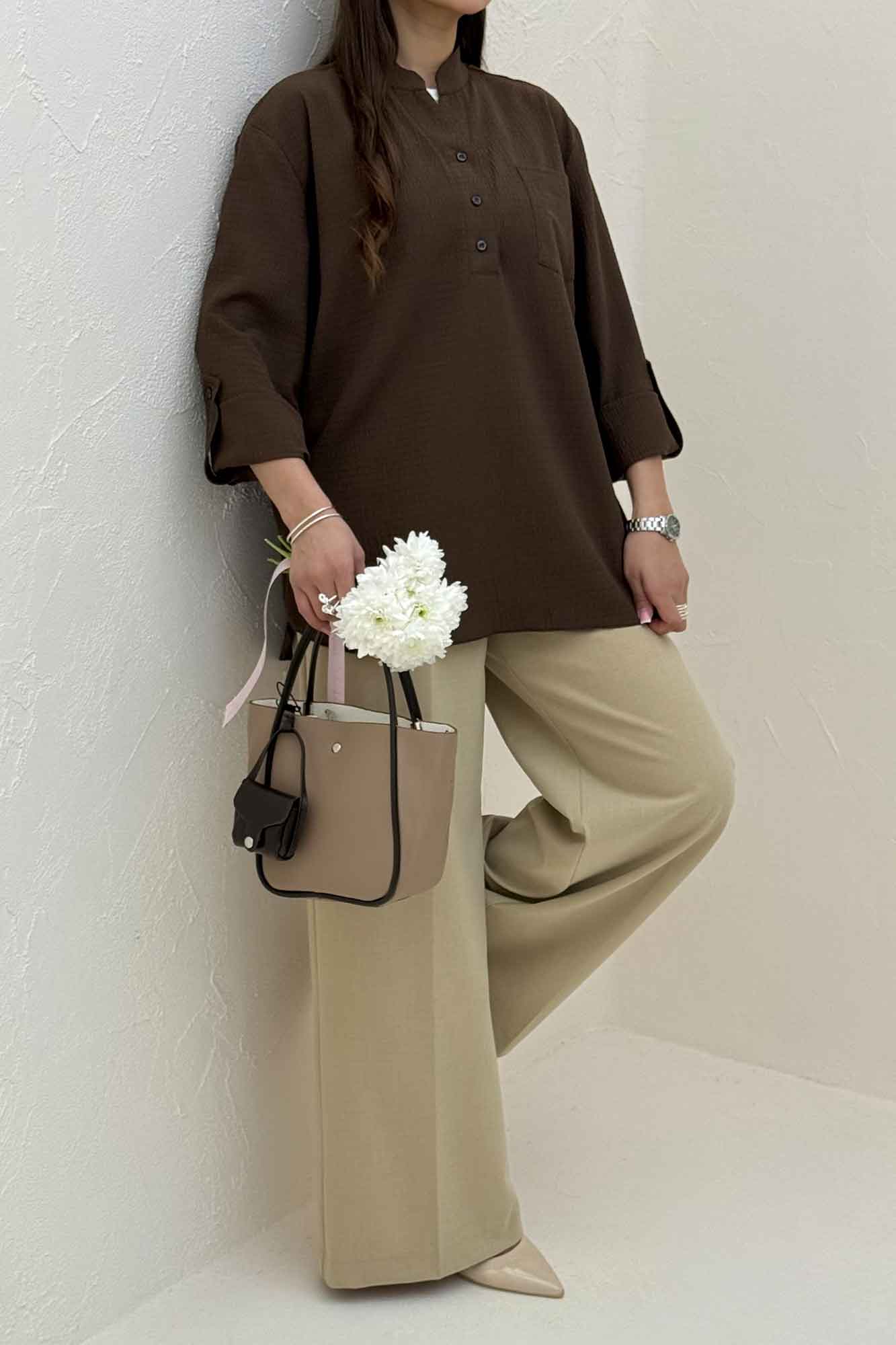 بلوز اطلس یقه بلیطی تک جیب 