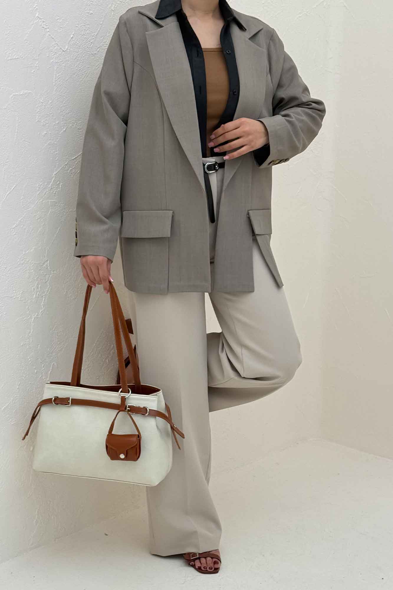 کت بزیاق جلو چاکدار مدل راژان