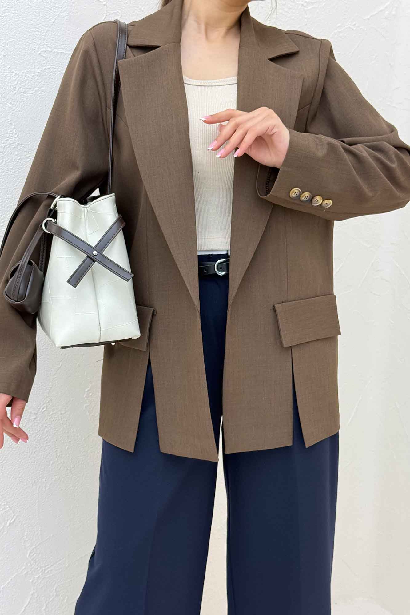 کت بزیاق جلو چاکدار مدل راژان