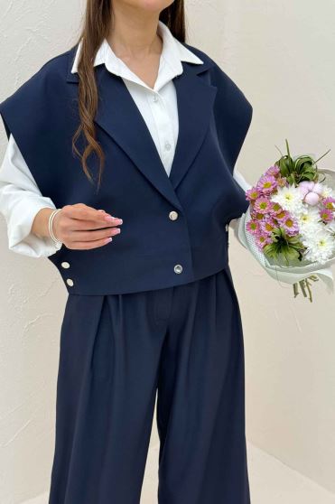 ست وست و شلوار بزیاق دکمه پرچی HALF