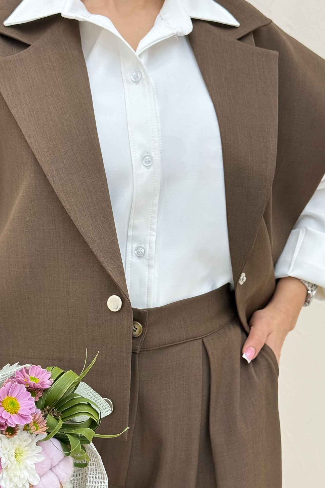 ست وست و شلوار بزیاق دکمه پرچی HALF