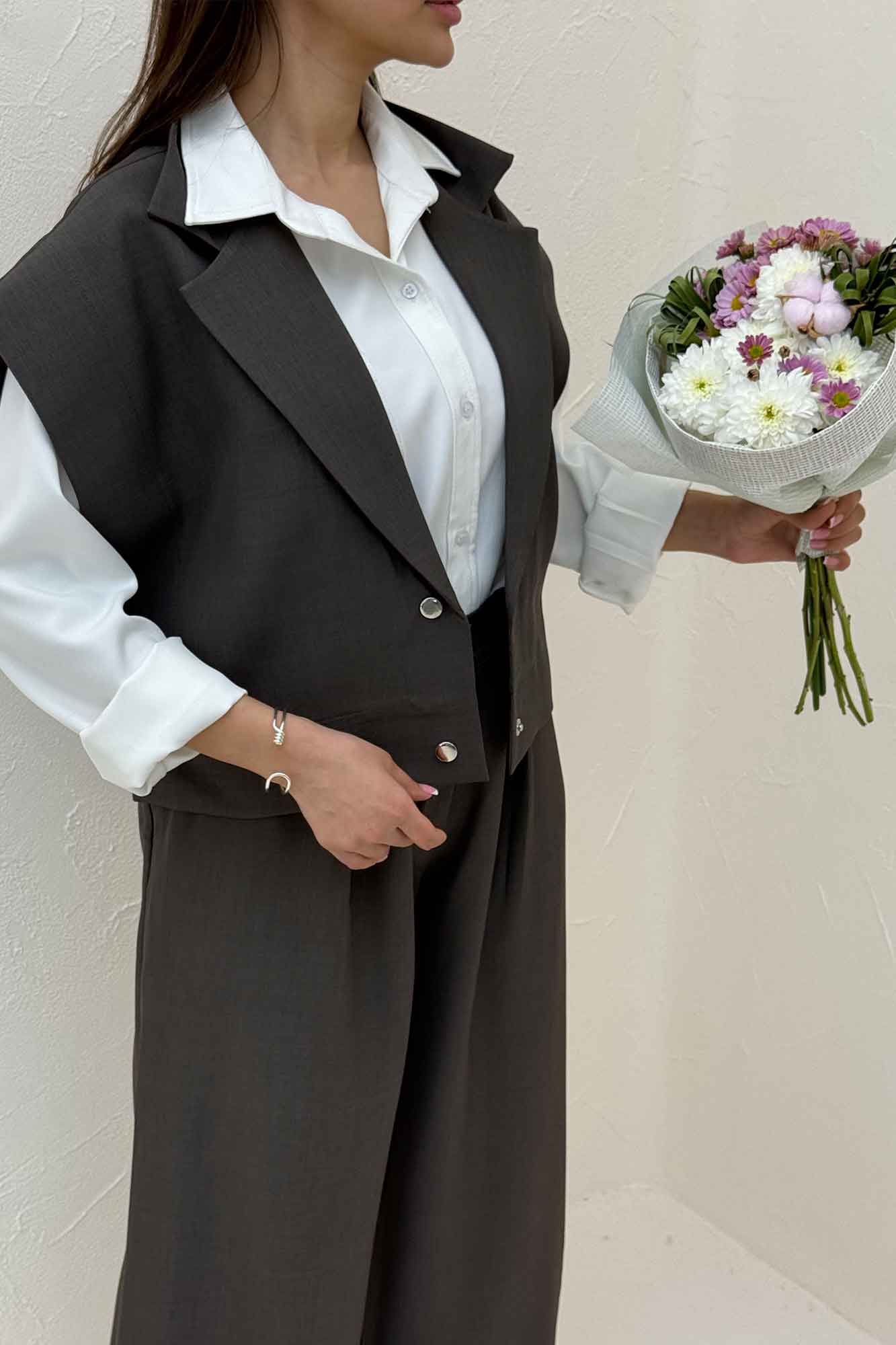 ست وست و شلوار بزیاق دکمه پرچی HALF