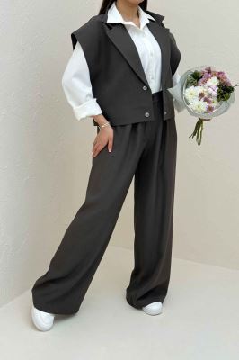 ست وست و شلوار بزیاق دکمه پرچی HALF