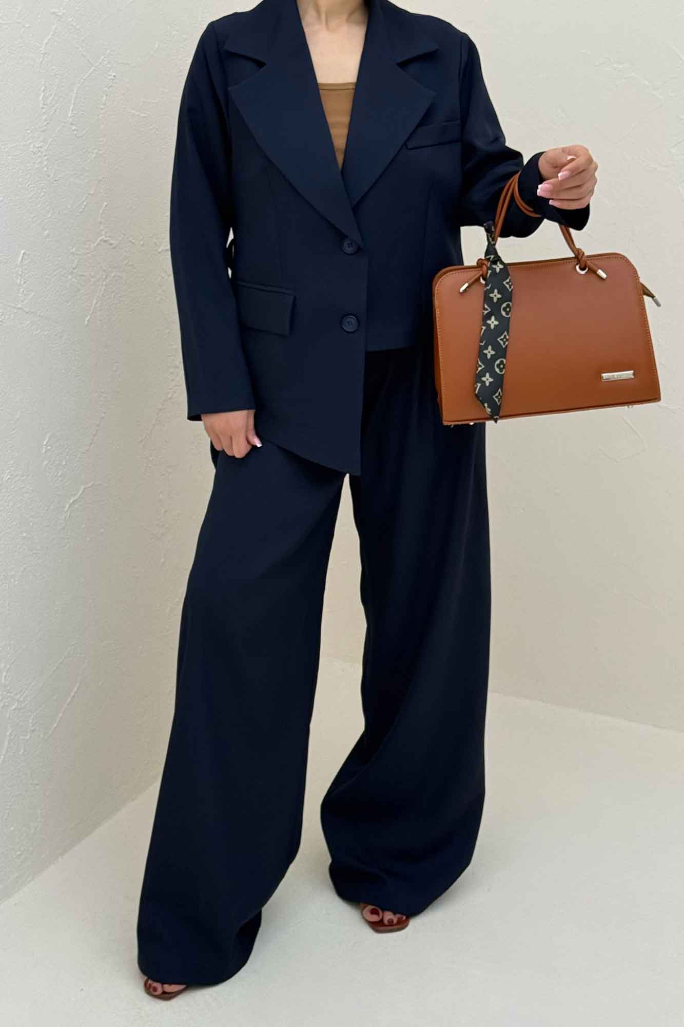 ست کت و شلوار بزیاق پرمیوم کات