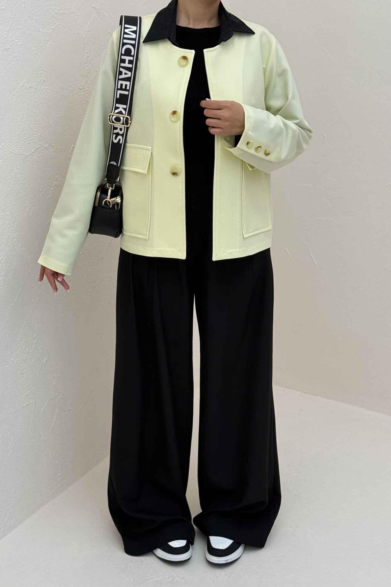 کت مازراتی کجراه یقه گرد ARLO