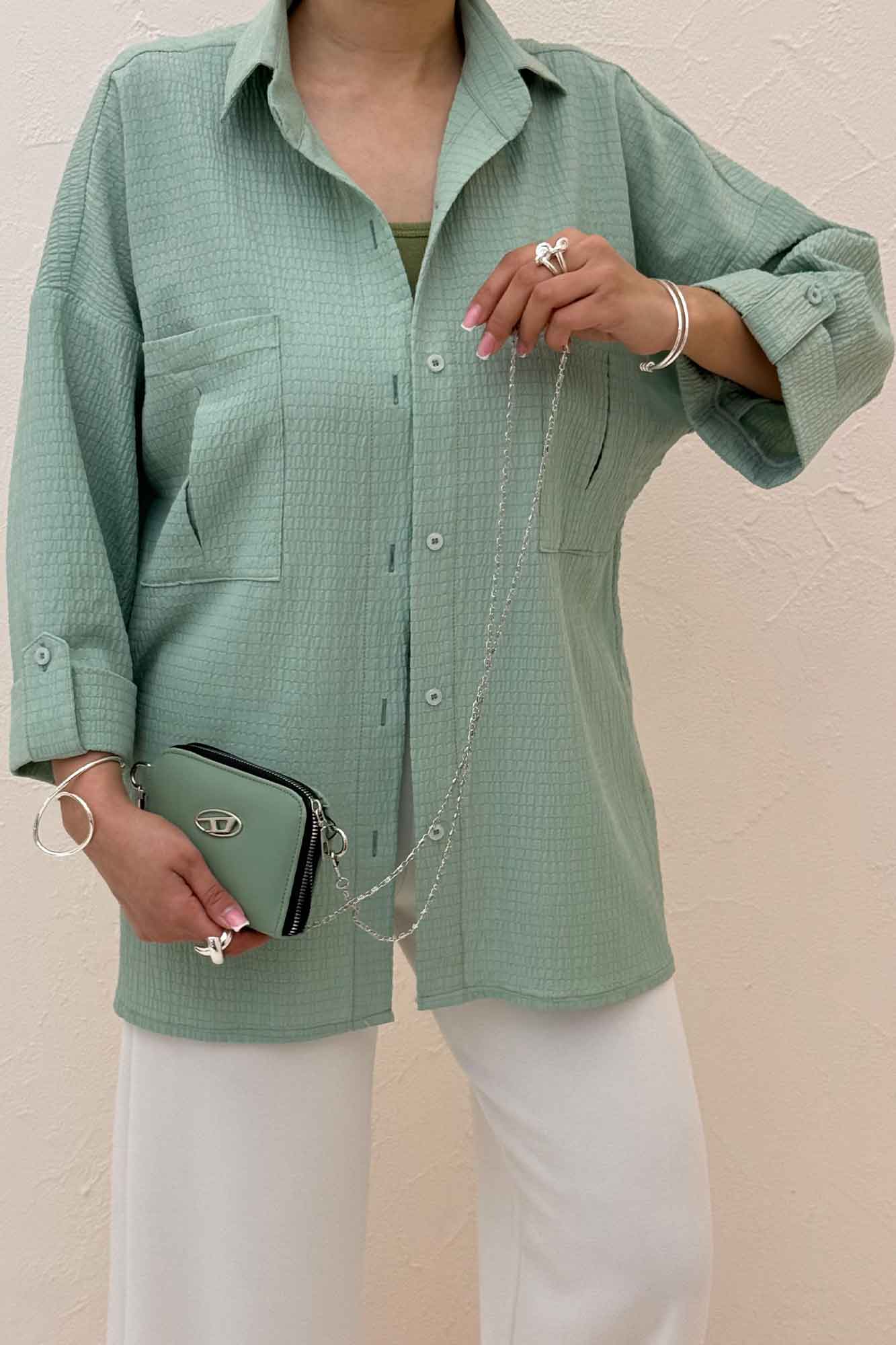 شومیز مانتویی آستین پاگن اطلس