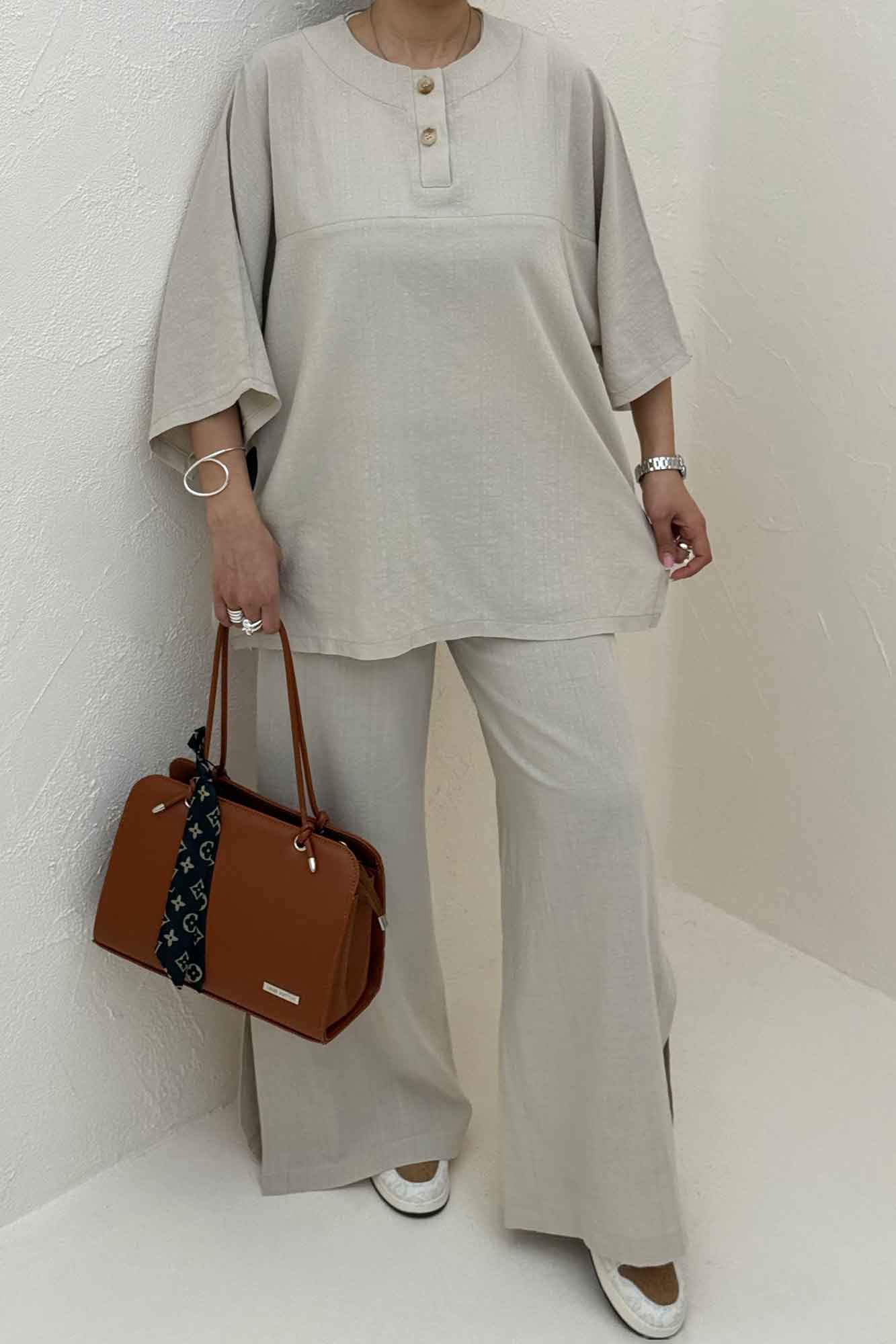 ست شومیز و شلوار چاکدار آمیرو