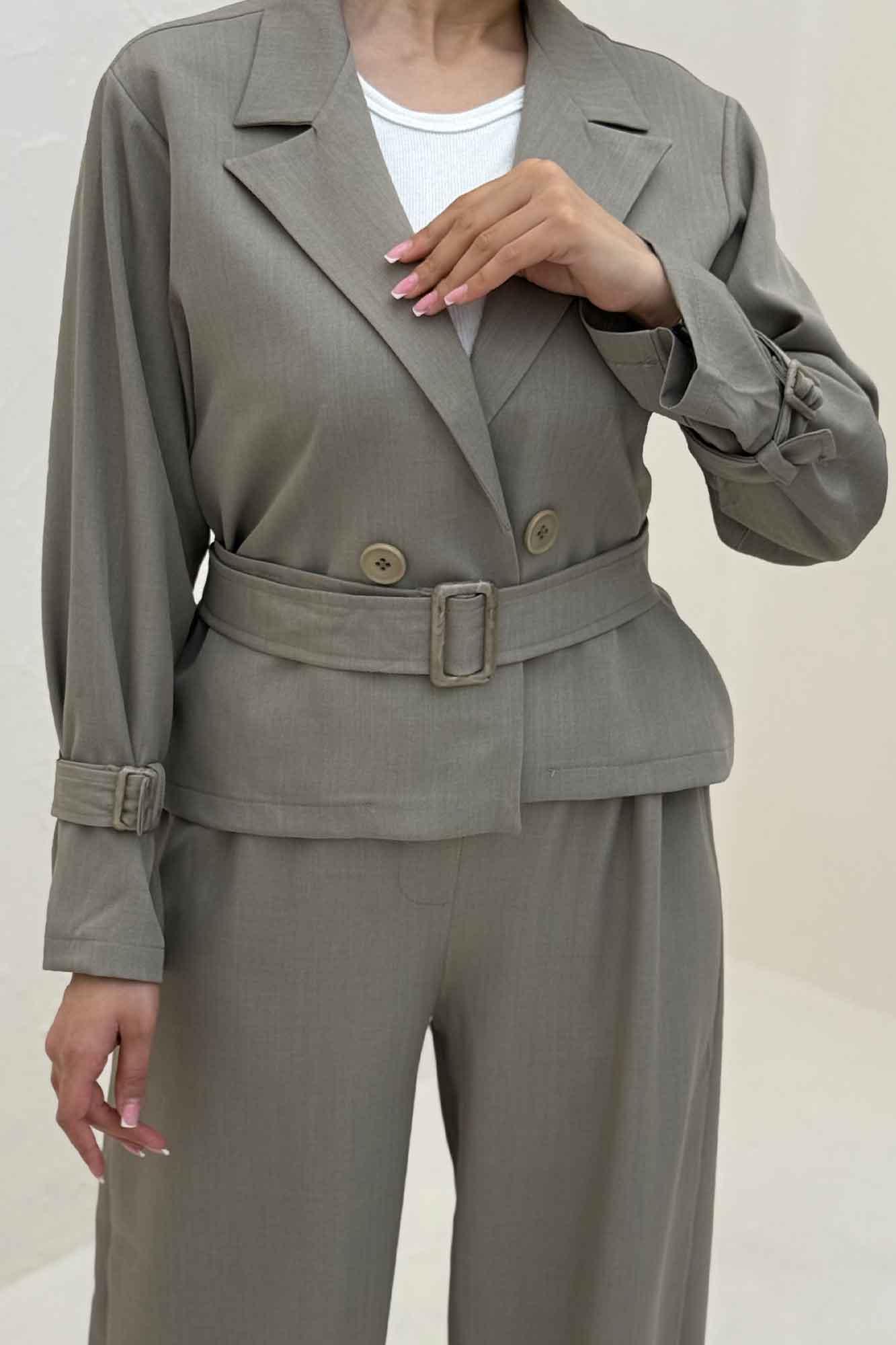 ست کت و شلوار جناقی آستین سگک دار