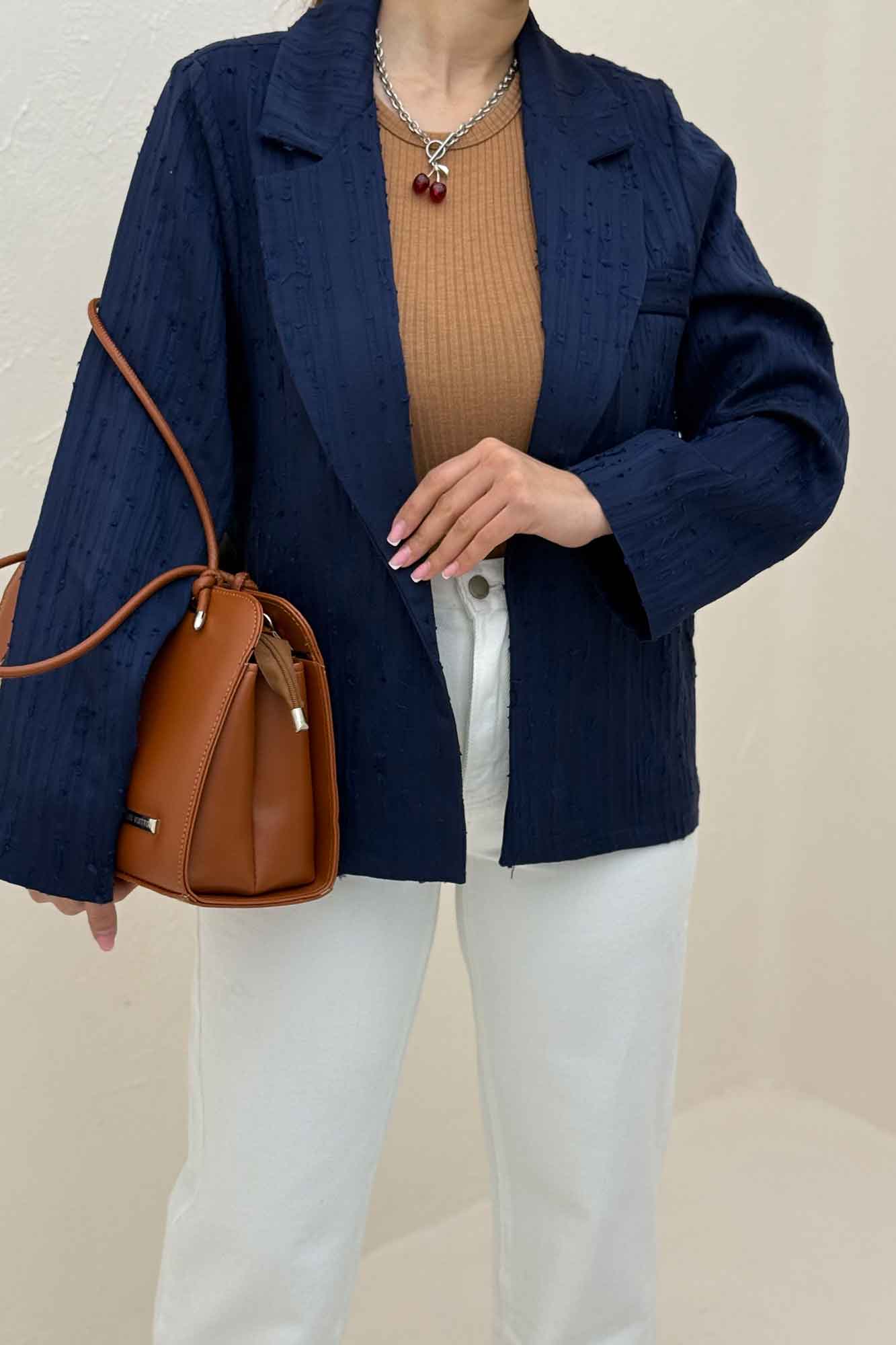 کت مینیمال کسمه