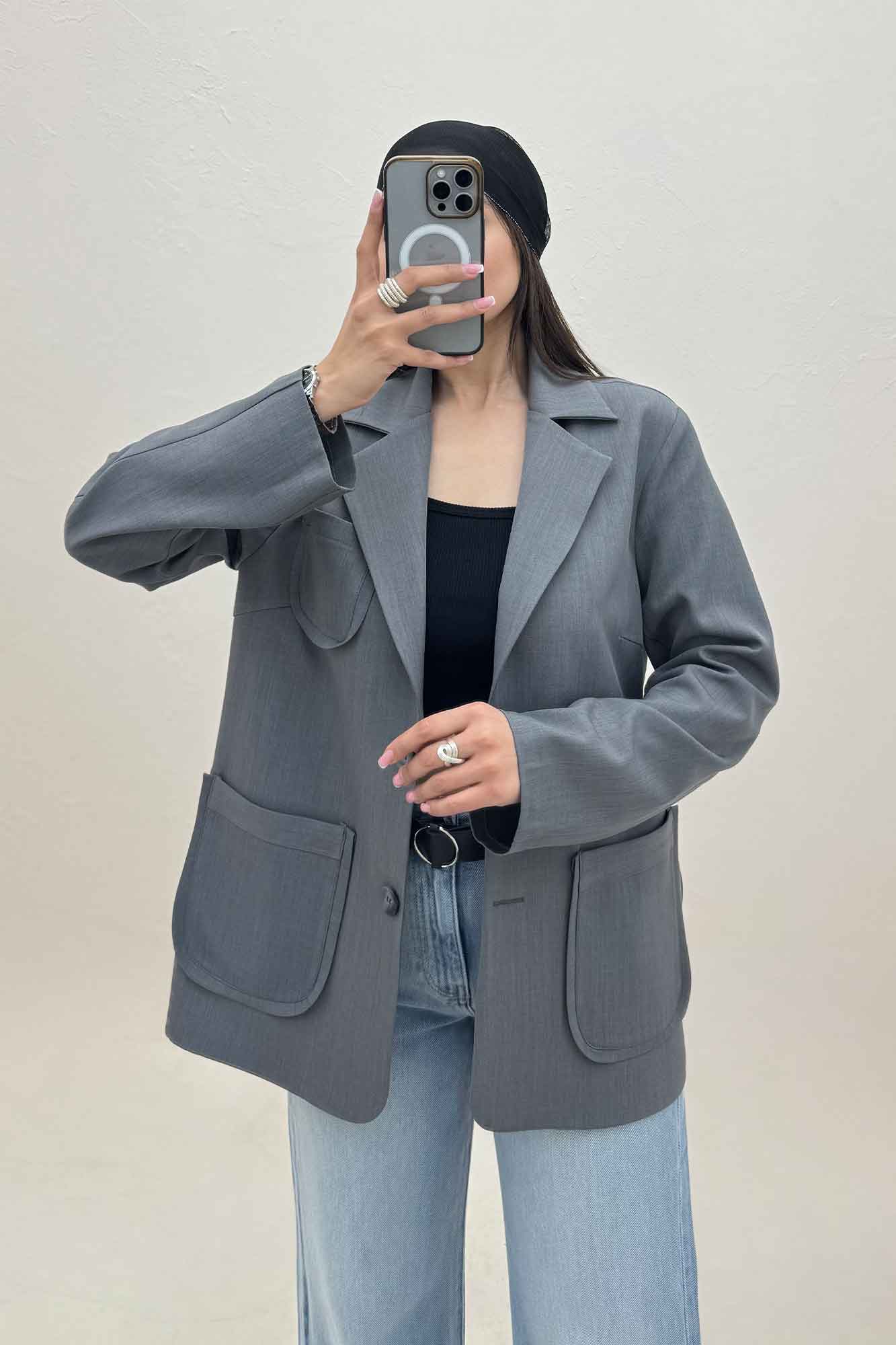 کت بزیاق سه جیب رو مدل آرینا