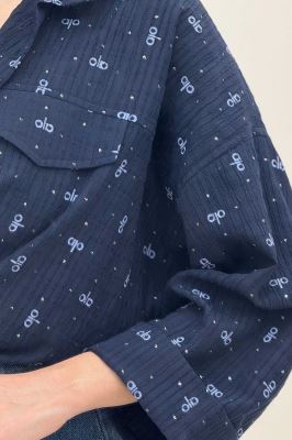 شومیز اطلس چاپی مچ پاکتی طرح alo