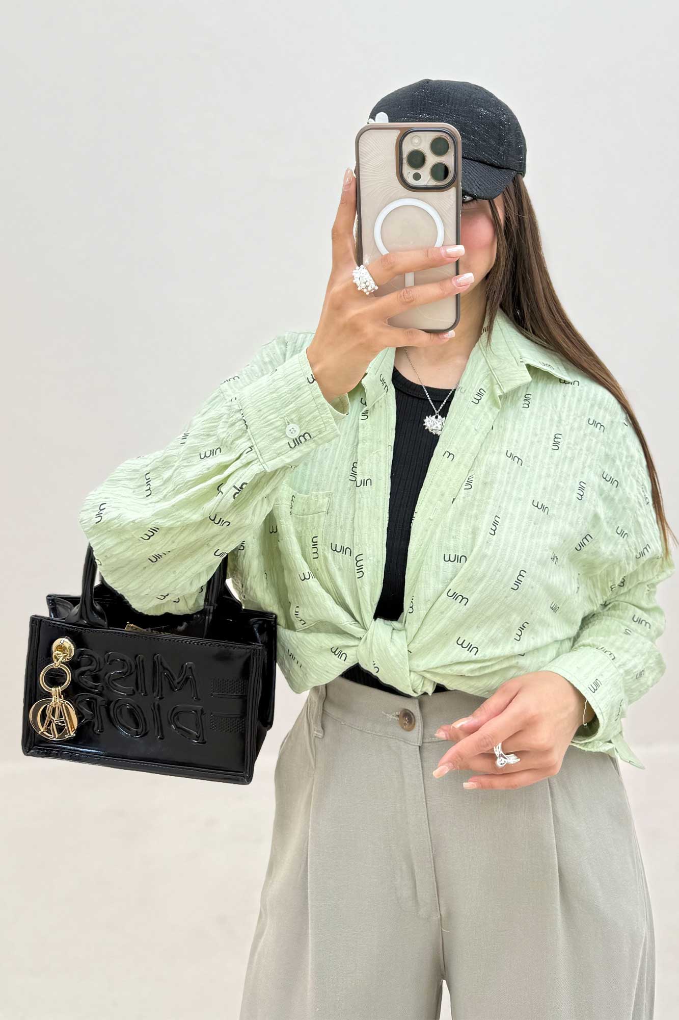 شومیز اطلس چاپی کد 6147 طرح MIU